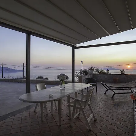 Ferrara ヴィラ サンタガータ・スイ・ドゥエ・ゴルフィ